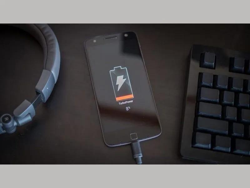 “Bật mí” cách vệ sinh cổng sạc iPhone đơn giản, dễ thực hiện