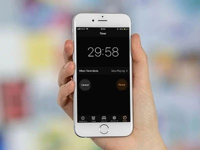Cách hẹn giờ tắt điện thoại iPhone cực tiện lợi chỉ với vài thao tác