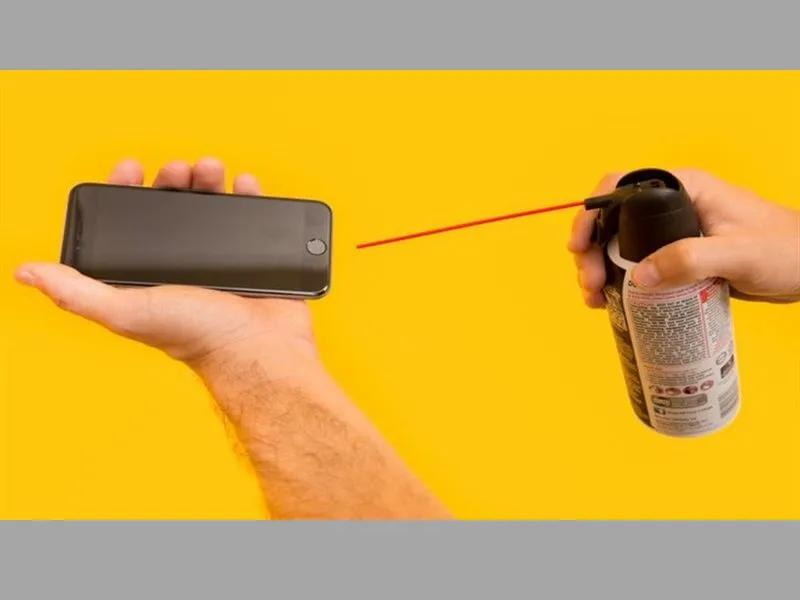 [HƯỚNG DẪN] Cách vệ sinh lỗ loa iphone đơn giản ngay tại nhà