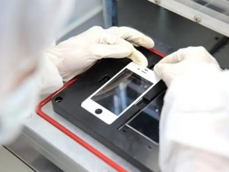 iPhone ép kính có ảnh hưởng gì không? Ảnh hưởng như thế nào?