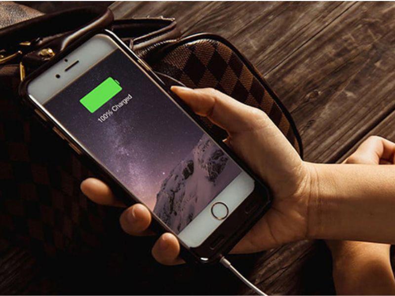 iPhone sạc đầy pin có tự ngắt không? Giải đáp [CHI TIẾT NHẤT]
