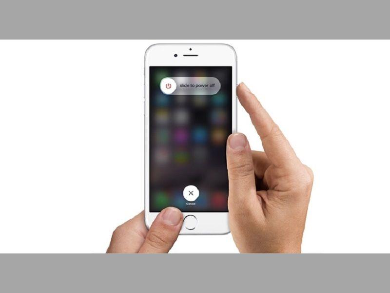 Cần làm gì khi iphone rơi vào nước? - Mẹo hữu ích cho bạn