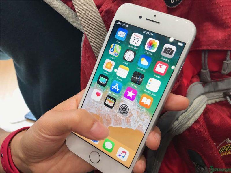 Nguyên nhân và cách "trị" màn hình iPhone bị đơ