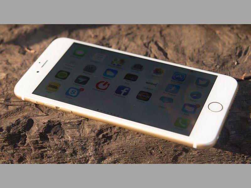 Tại sao màn hình iPhone bị tối? Nguyên nhân và cách khắc phục