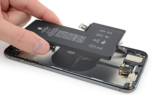 Thay Pin iPhone 11 Pro