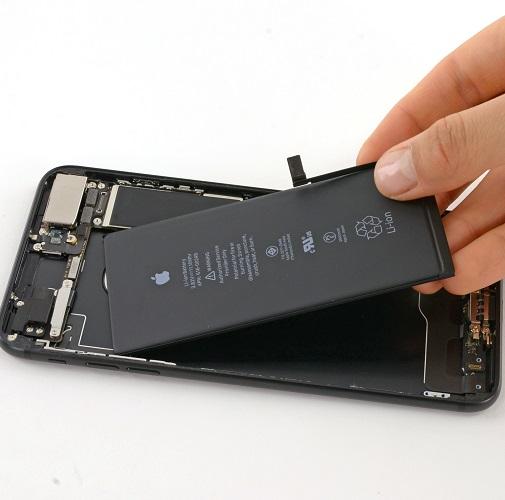 Thay pin iPhone 8 Plus