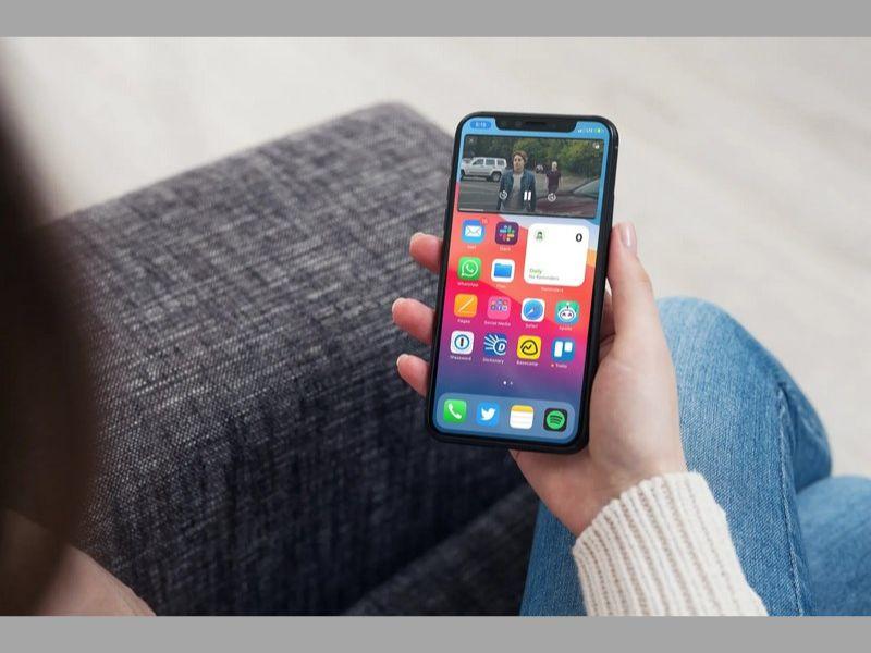 Xem Youtube tắt màn hình iPhone tưởng khó nhưng lại cực dễ