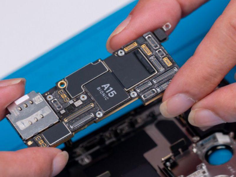 Main iPhone là gì? Cách nhận biết  iPhone bị thay main