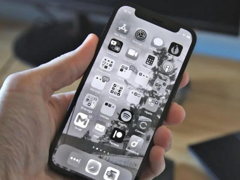 Hướng dẫn sửa lỗi màn hình iPhone bị màu âm bản chi tiết nhất