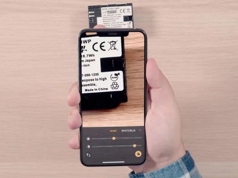 Cách mở/ tắt kính lúp iPhone cực nhanh và tiện lợi