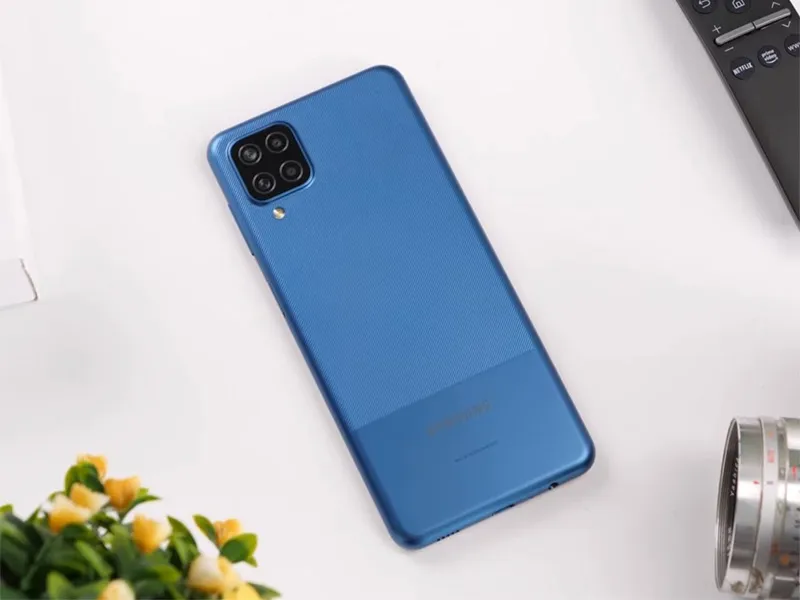 Samsung Galaxy A12 (6GB/128GB) - Điện thoại gaming giá 5 triệu đáng mua nhất