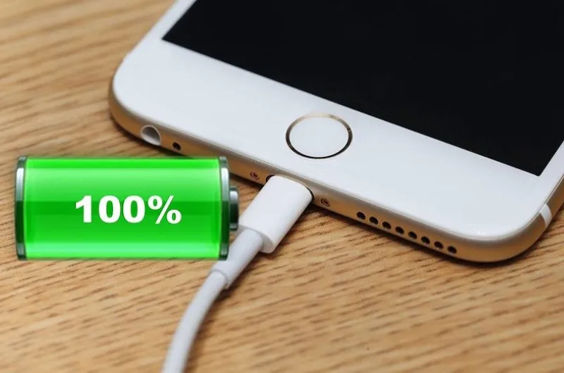 Nên sạc pin iPhone lúc nào và có nên sạc đến 100% không