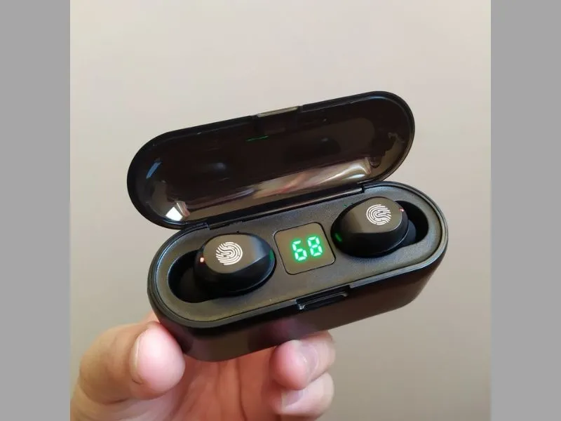 Một loại tai nghe Bluetooth với thiết kế hiện đại