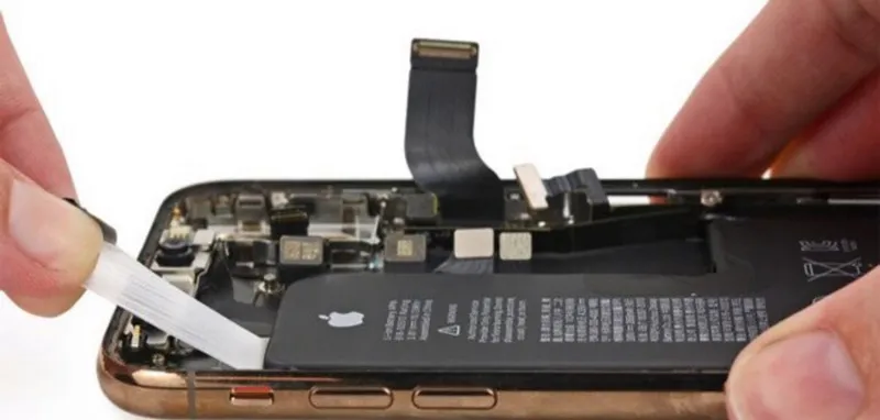 Thay pin iPhone Xs Max zin chính hãng