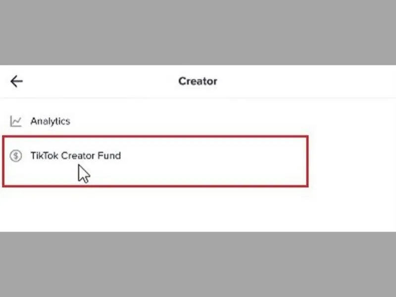 Thanh cửa sổ Creator khi đã bật kiếm tiền Tiktok trên iPhone