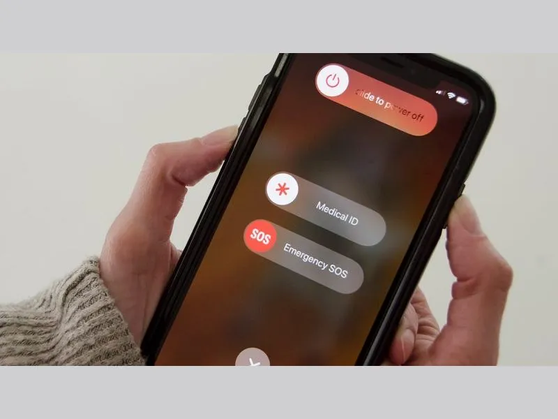 Khởi động lại máy cũng là cách dọn rác trên iPhone hiệu quả