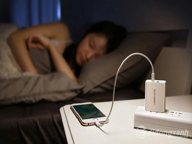 Cách sạc pin đúng cách là hạn chế sạc pin qua đêm