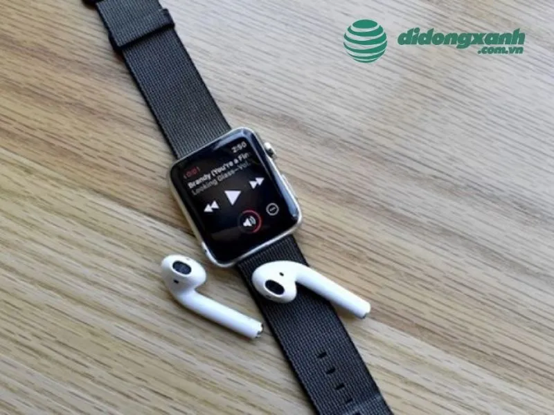 Có thể nghe nhạc và podcasts