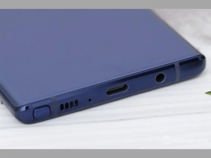  Samsung Galaxy Note 9 128GB - SPen độc đáo, viền bo nhẹ sexy, lịch lãm