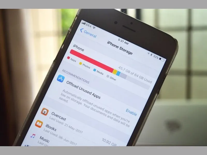 Cài nhiều ứng dụng cũng là nguyên nhân gây ra lỗi Iphone bị đầy bộ nhớ