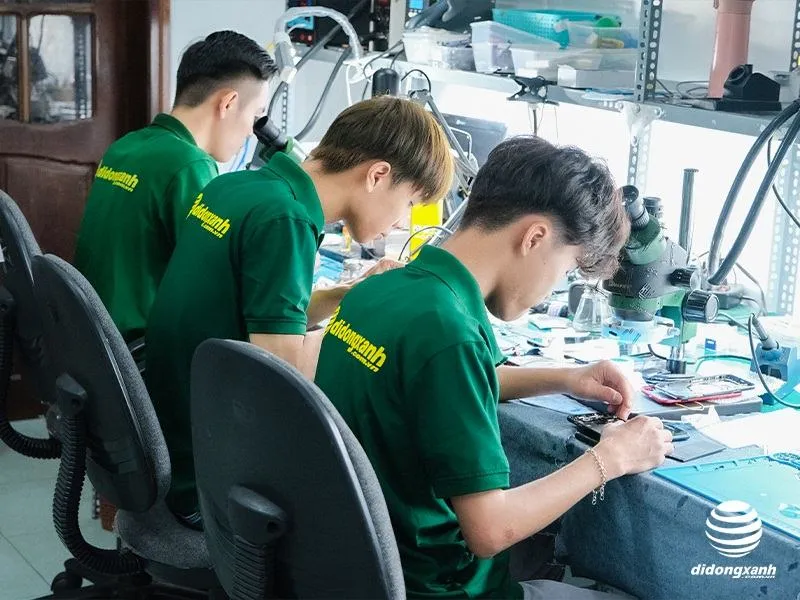 Di động địa chỉ xanh thay kính iphone Đà Nẵng uy tín