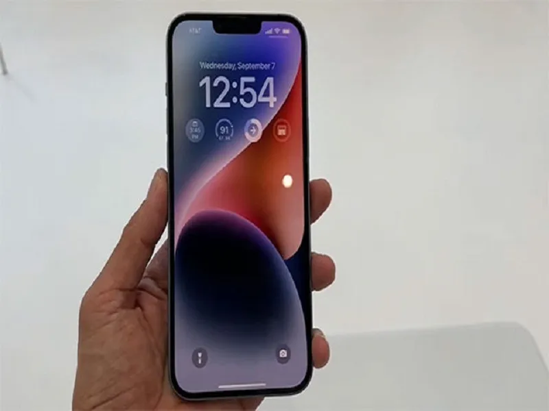 Hình nền iPhone 14 với mà hình đặc sắc