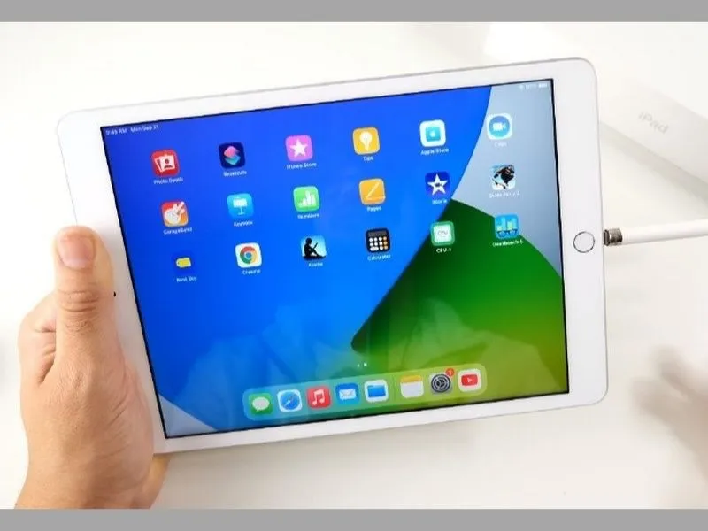 iPad dùng để vẽ - iPad Gen 8 với chức năng vẽ cơ bản