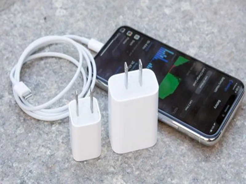 Cách sạc pin điện thoại Iphone ngay khi mua về