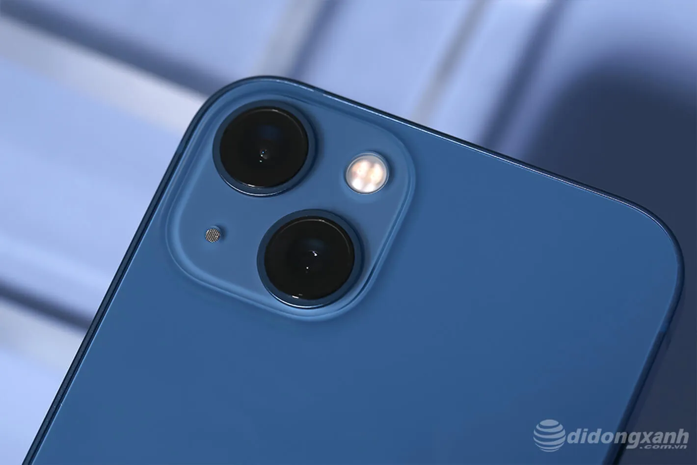 Cụm camera cải tiến trên iPhone 13 Like new