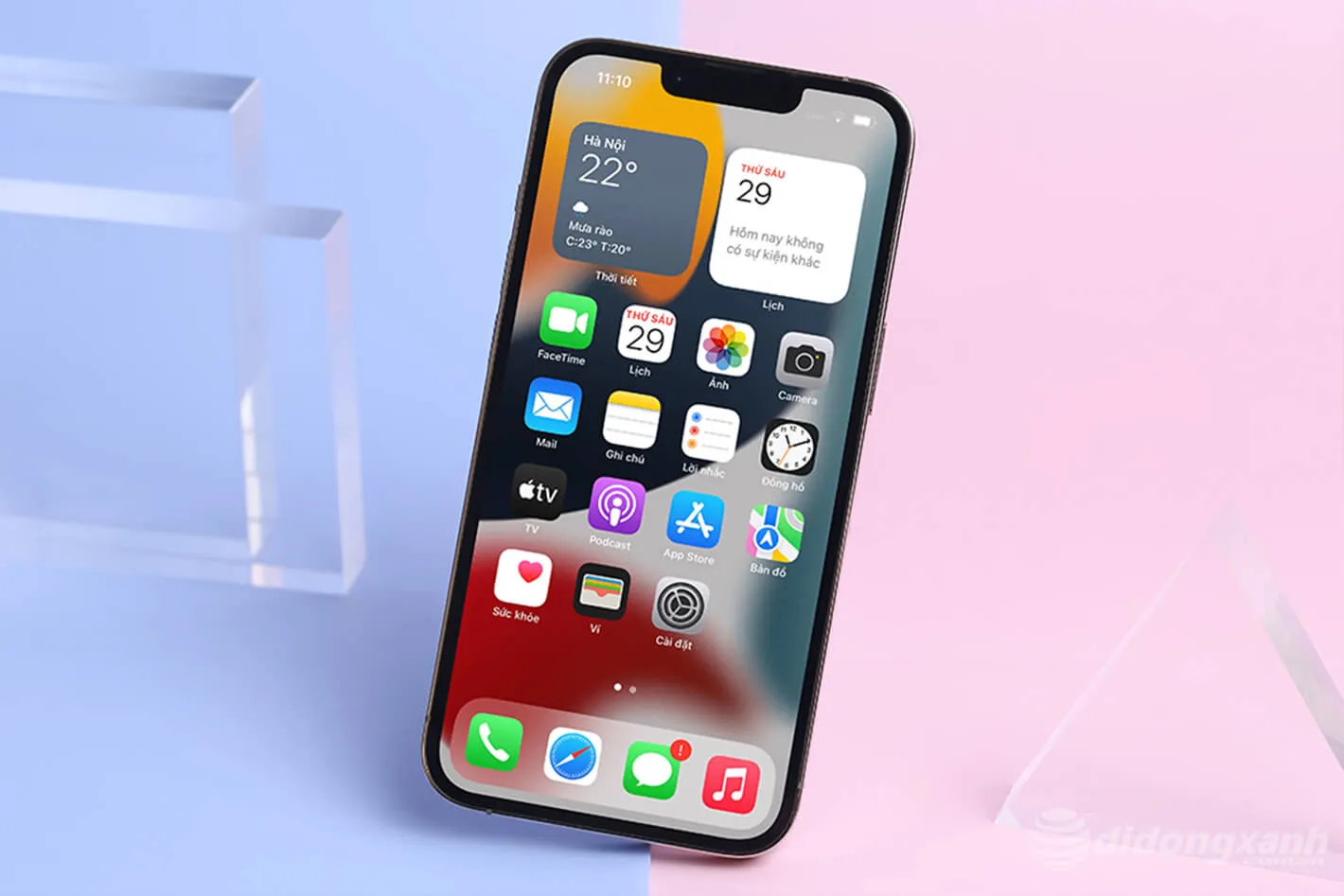 Thiết kế đặc trưng quen thuộc của iPhone 13 Pro