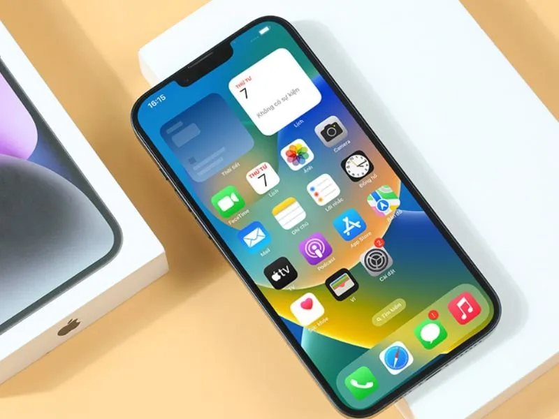 Màn hình Super Retina XDR OLED 6.7 inch