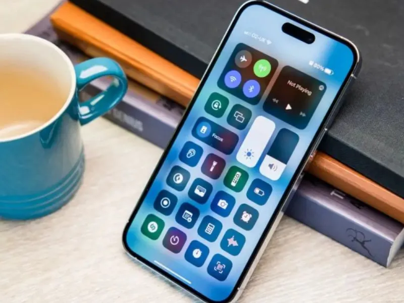 6GB RAM, thiết bị hỗ trợ đa nhiệm mượt mà