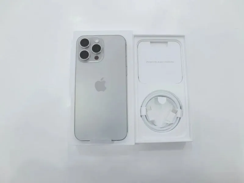 Bộ cáp sạc iPhone 15 Pro cũ