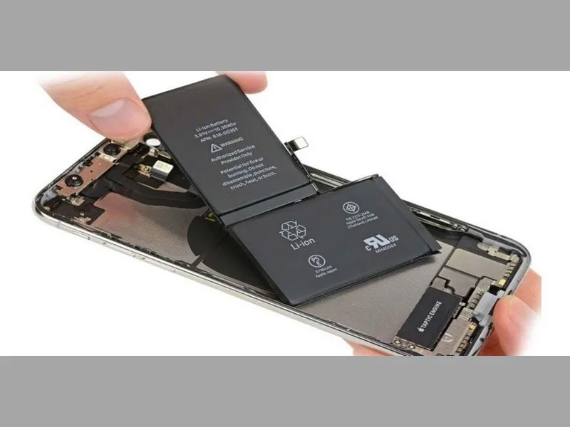 Pin điện thoại iPhone đã bị chai khiến iPhone bị sập nguồn liên tục