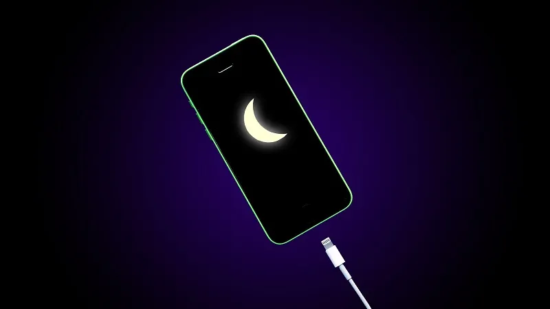 iPhone sạc đầy pin có tự ngắt không?