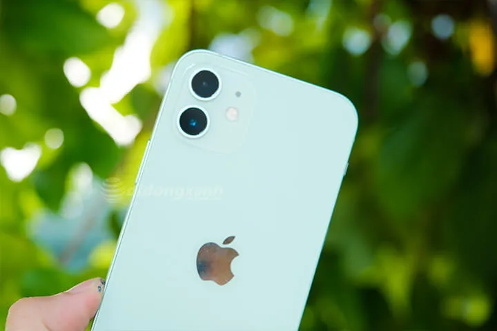 Camera dep tren iphone 12