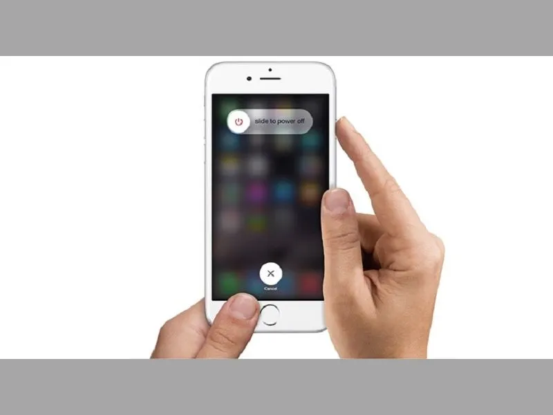 Cần làm gì khi iphone rơi vào nước? - Mẹo hữu ích cho bạn