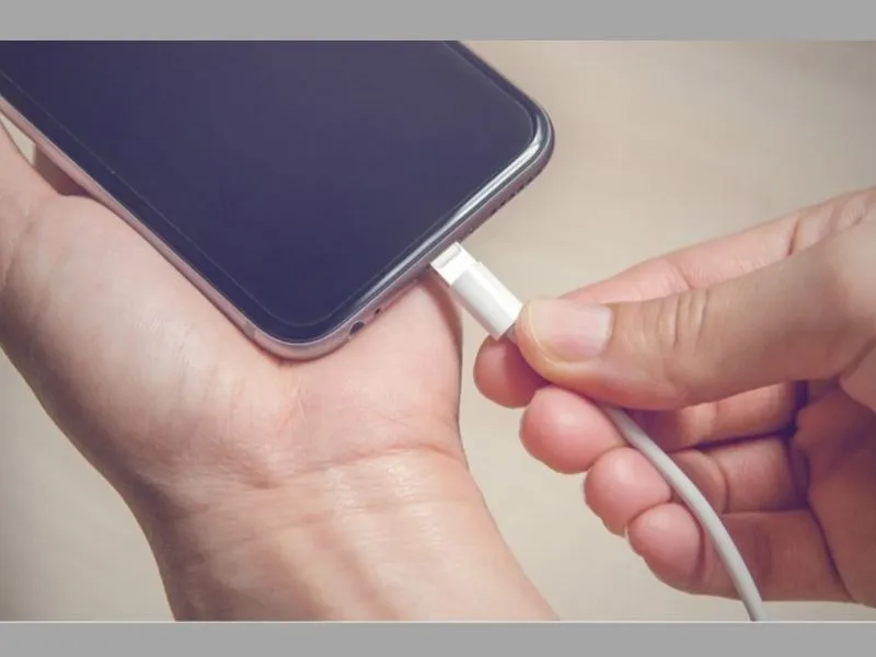 Hướng khắc phục lỗi iphone tự tắt nguồn