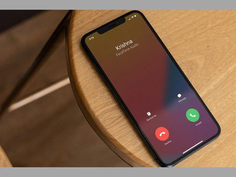 Màn hình cuộc gọi đến iPhone