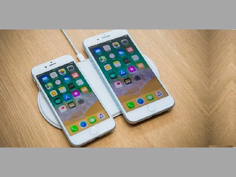 Tại sao màn hình iphone lúc sáng lúc tối?