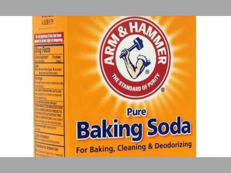 Sử dụng baking soda để tẩy vết xước