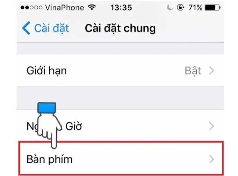 Chọn mục Bàn phím (Keyboard) để có thể nhắn tin bằng giọng nói trên iPhone