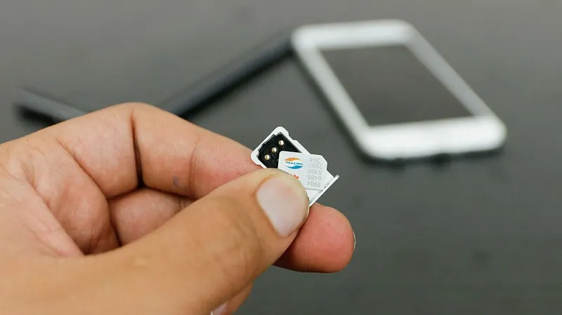 nhược điểm iphone lock là Sim ghép được dùng để mở khóa