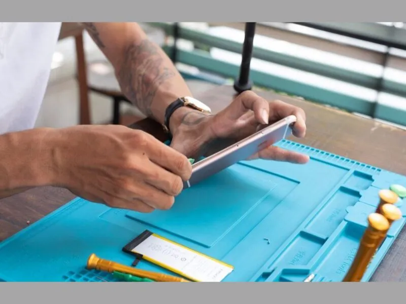 Có nên thay pin pisen dung lượng cao cho iPhone hay không?