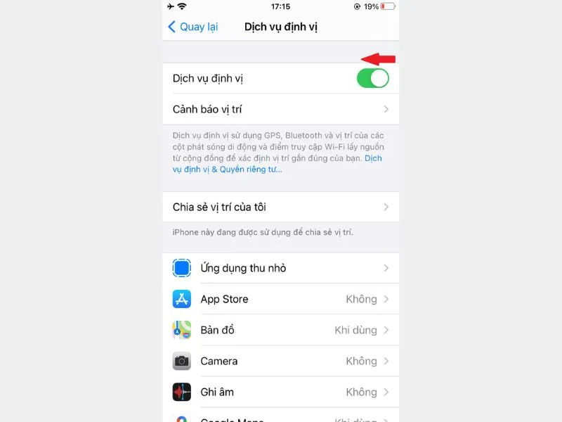 Gạt nút sang trái để tắt tính năng định vị trên iPhone