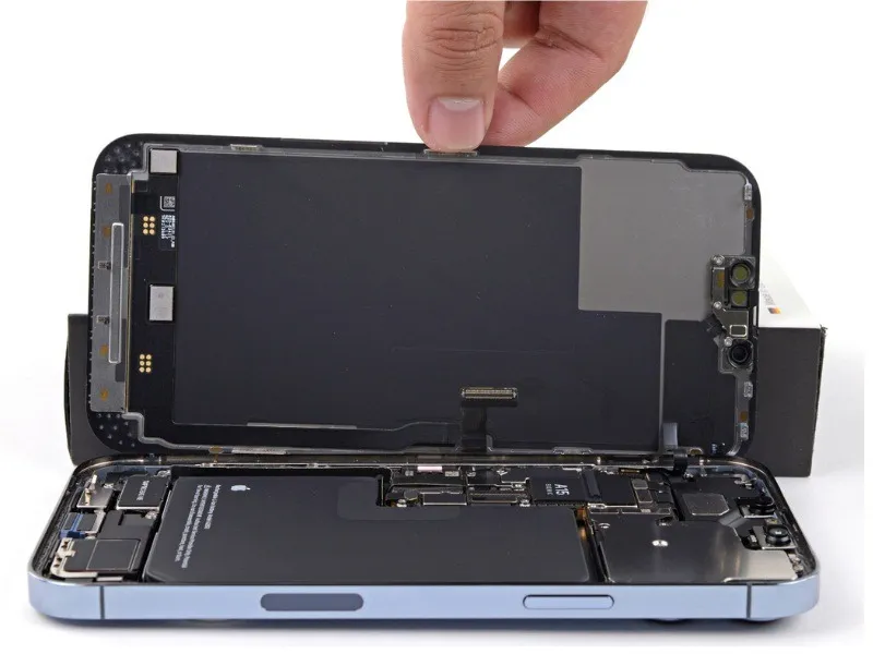 thay màn hình iPhone 13 Pro chất lượng