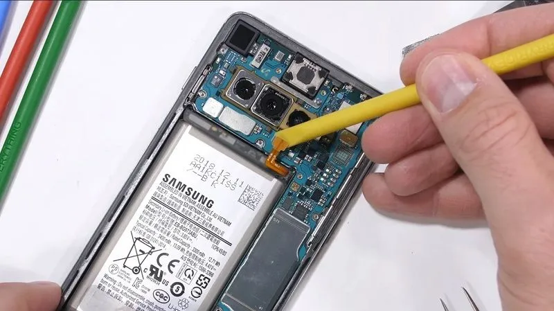 khi nao can pahi thay pin samsung s10