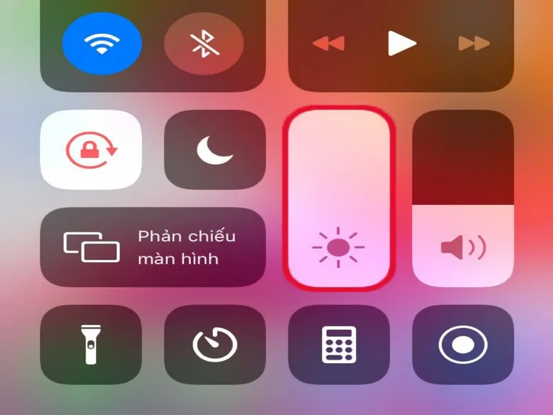Top 12 mẹo hay giúp bạn tiết kiệm pin iphone hiệu quả