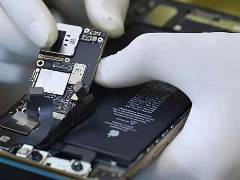 Dịch vụ sửa iPhone 11, 11 Pro, 11 Pro Max nhanh chóng lấy ngay Di Động Xanh