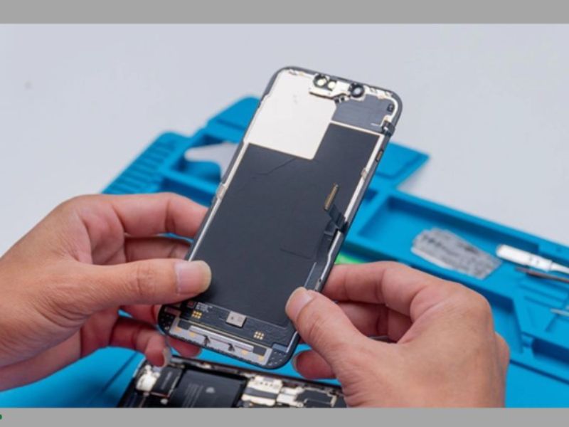 Dấu hiệu cần thay màn hình iPhone 15